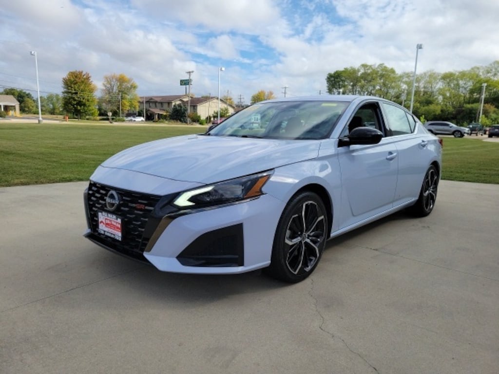 Used 2023 Nissan Altima 2.5 SR Sedan