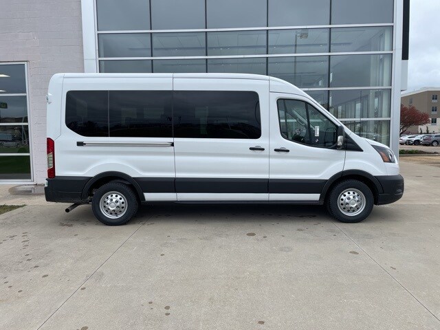 2025 Ford Transit photo 3