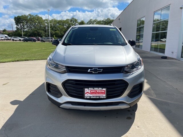2019 Chevrolet Trax LT photo 2