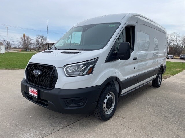 2025 Ford Transit photo 2