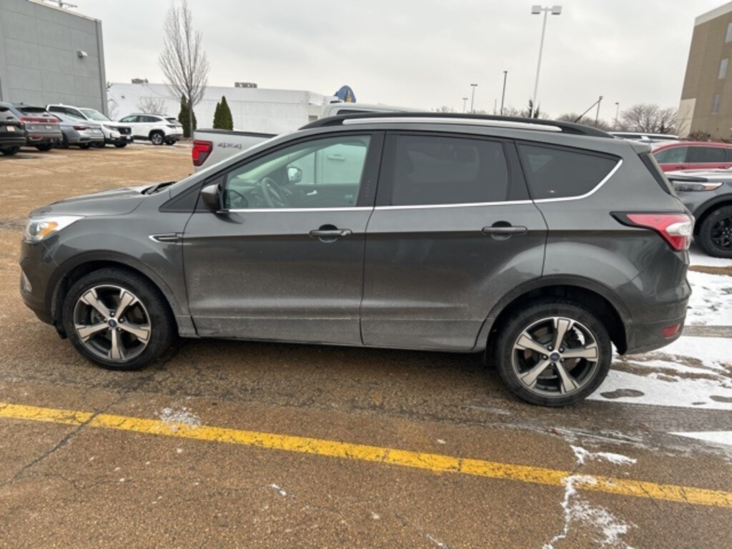Used 2017 Ford Escape SE SUV