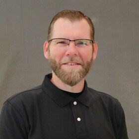Staff member Tim Henson from ID_6bdb7d3a8129