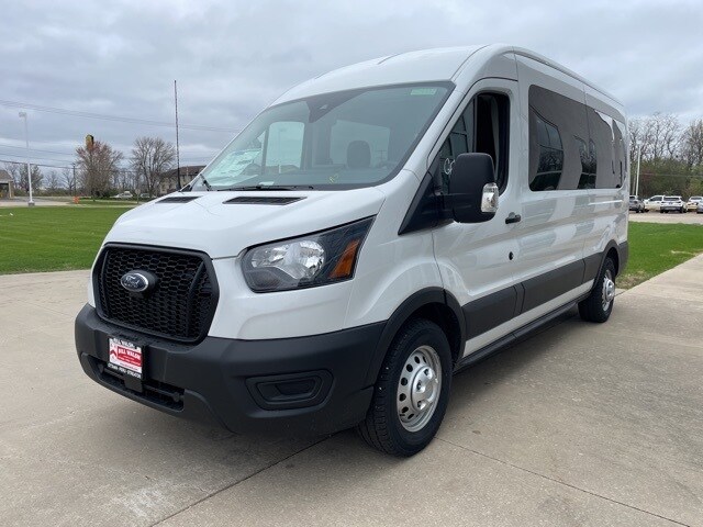 2025 Ford Transit photo 2
