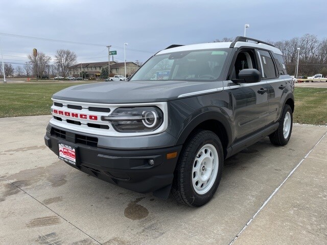 2024 Ford Bronco Sport Heritage photo 2