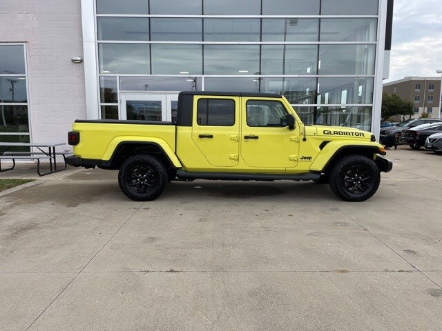 2023 Jeep Gladiator Sport S photo 3