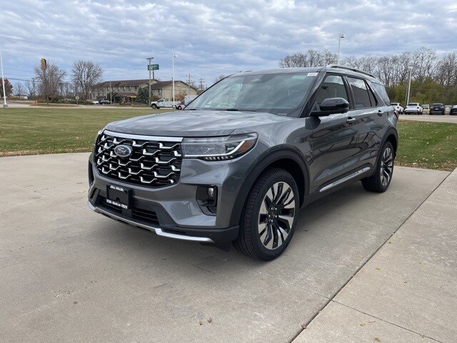 2026 Ford Explorer Platinum photo 2