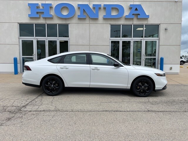 2025 Honda Accord SE photo 4