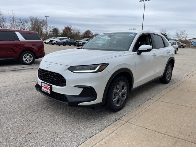 2026 Honda HR-V LX photo 2