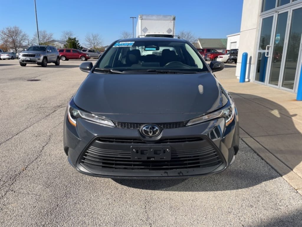 Used 2025 Toyota Corolla LE Sedan
