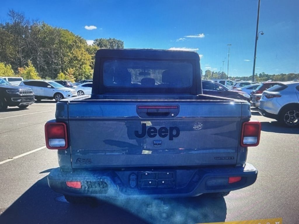 Used 2020 Jeep Gladiator Sport Truck Crew Cab