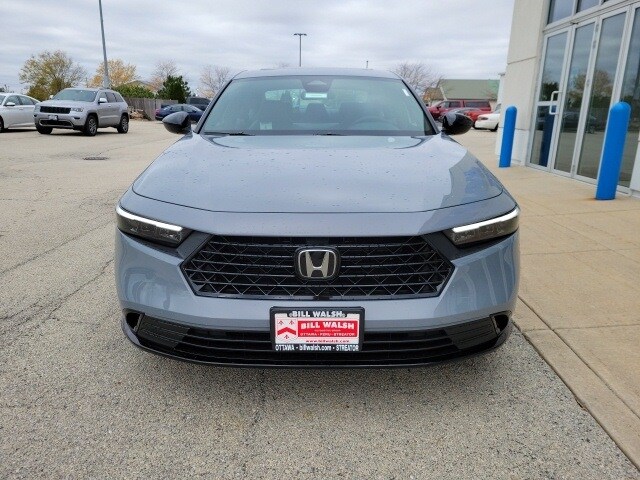 2025 Honda Accord Hybrid Sport-L photo 3