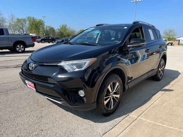 Used 2016 Toyota RAV4 XLE with VIN 2T3WFREV9GW272697 for sale in Ottawa, IL