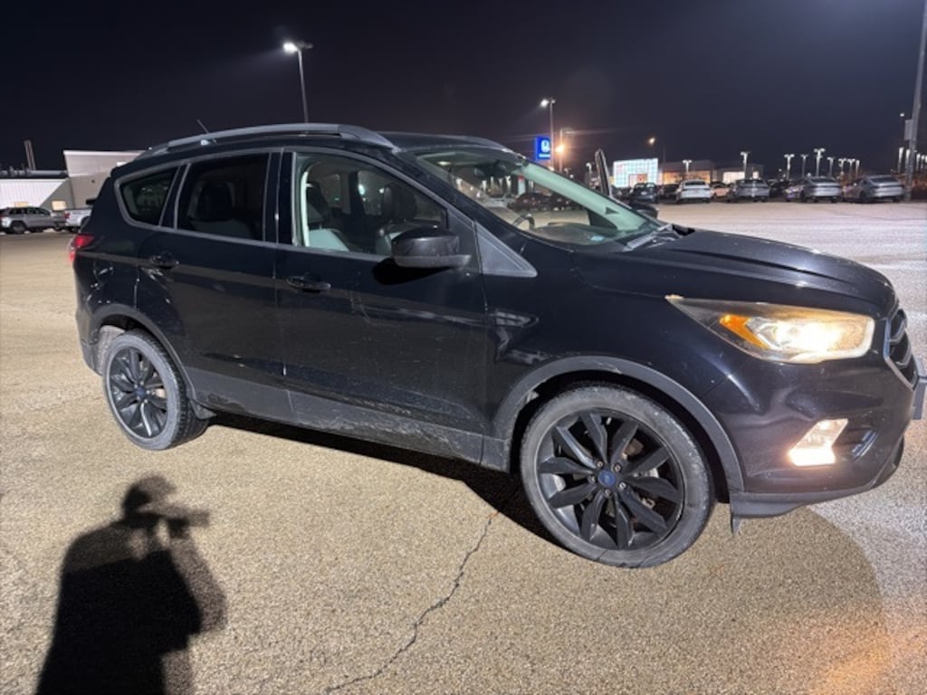 Used 2017 Ford Escape SE SUV