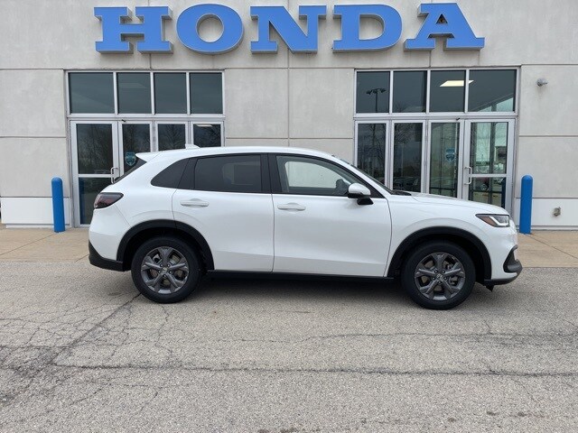 2026 Honda HR-V LX photo 2