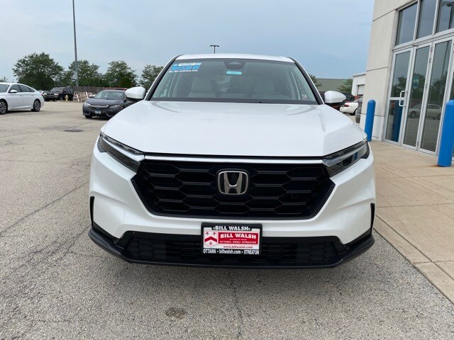 2025 Honda CR-V LX photo 2