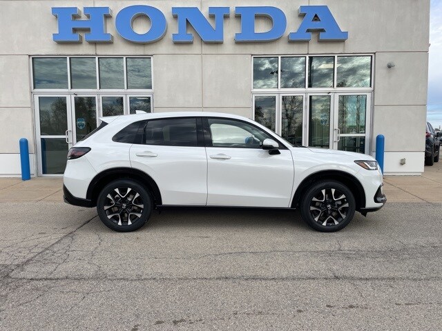 2026 Honda HR-V EX-L photo 4