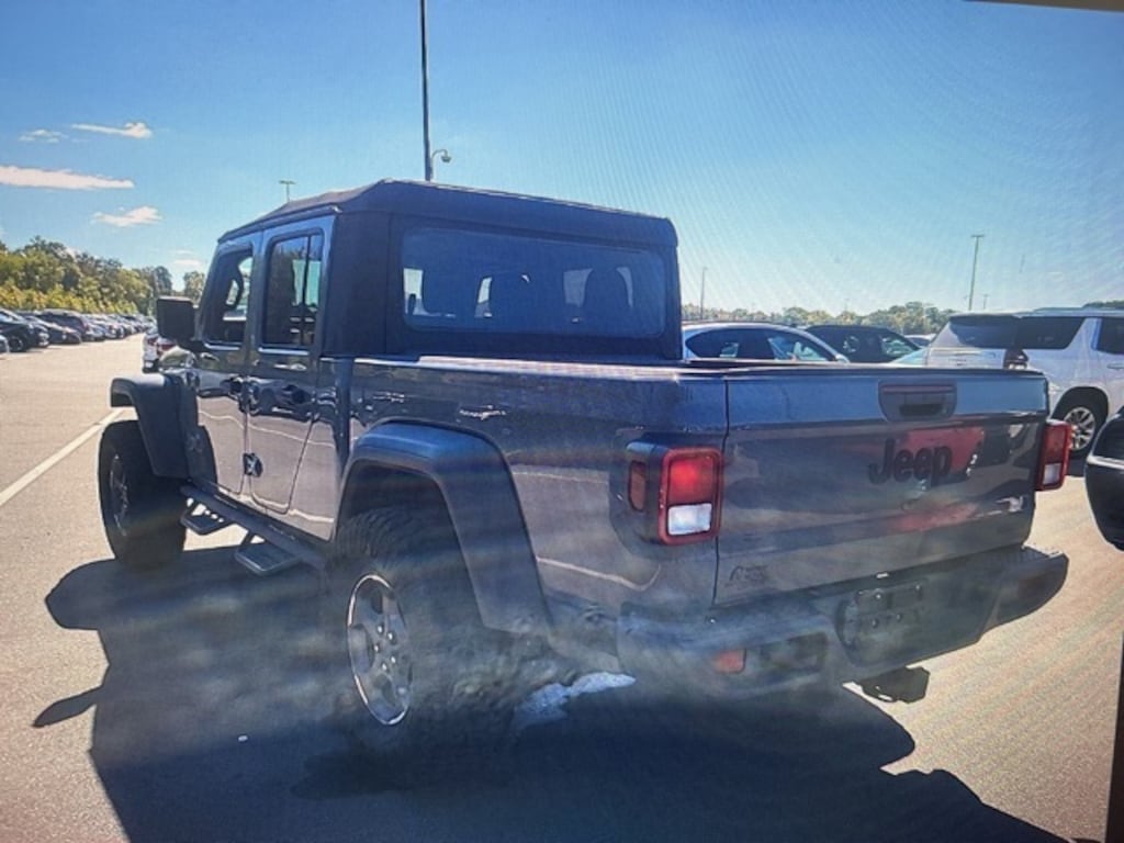 Used 2020 Jeep Gladiator Sport Truck Crew Cab