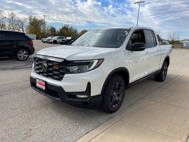 2026 Honda Ridgeline TrailSport photo 2