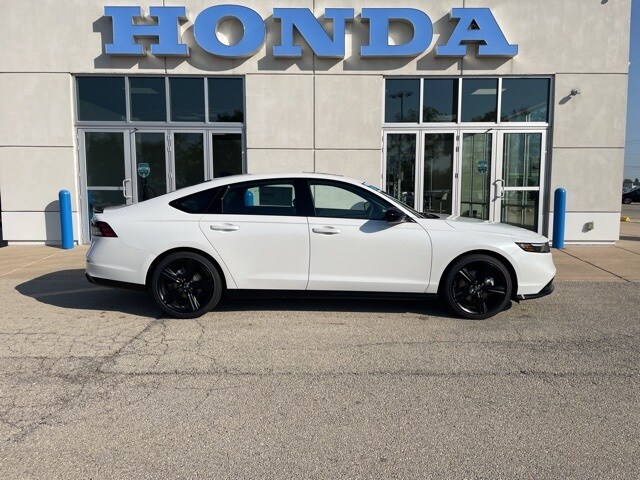 2025 Honda Accord Hybrid Sport-L photo 4