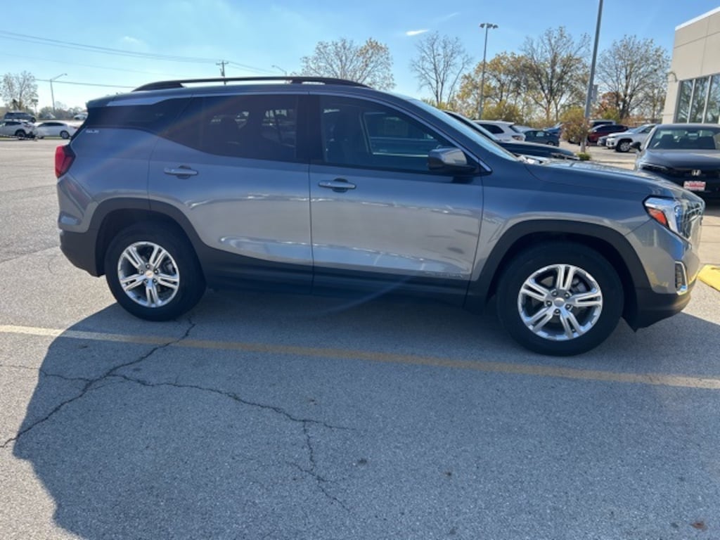 Used 2020 GMC Terrain SLE SUV