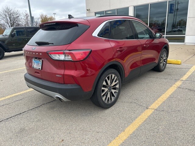 2020 Ford Escape Titanium Hybrid photo 3