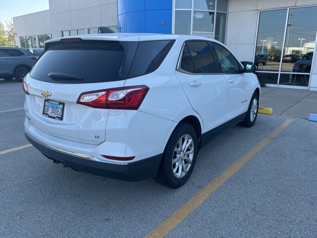 2018 Chevrolet Equinox photo 3