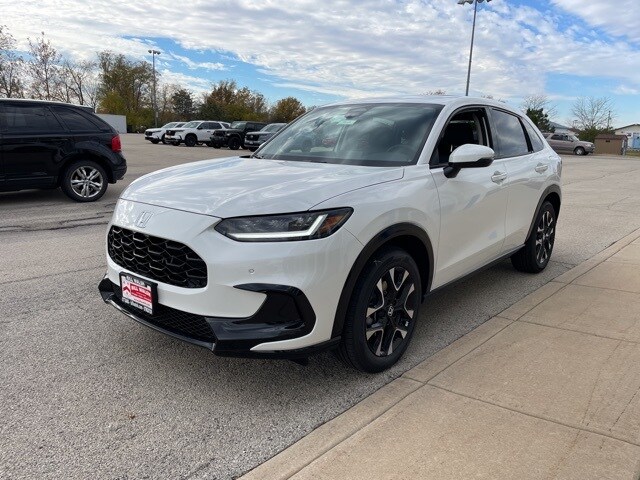 2026 Honda HR-V EX-L photo 2