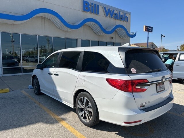 2023 Honda Odyssey Touring photo 4