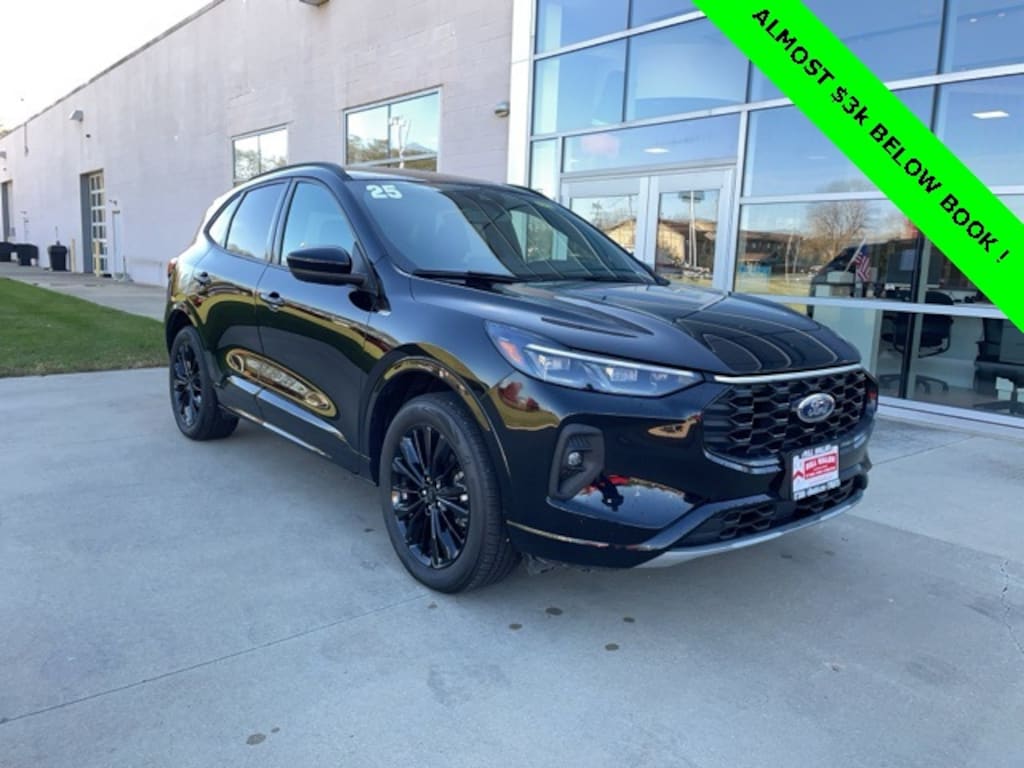 Used 2025 Ford Escape ST-Line Elite SUV