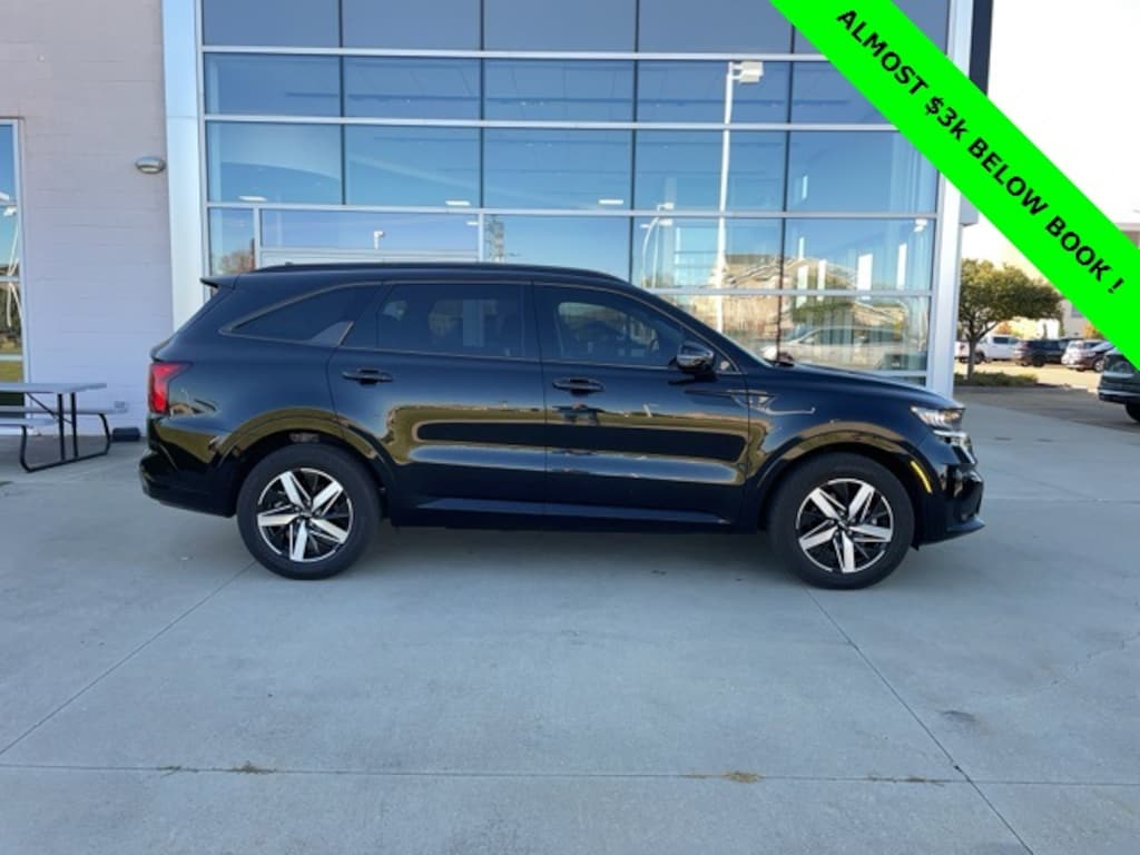 Used 2023 Kia Sorento S SUV