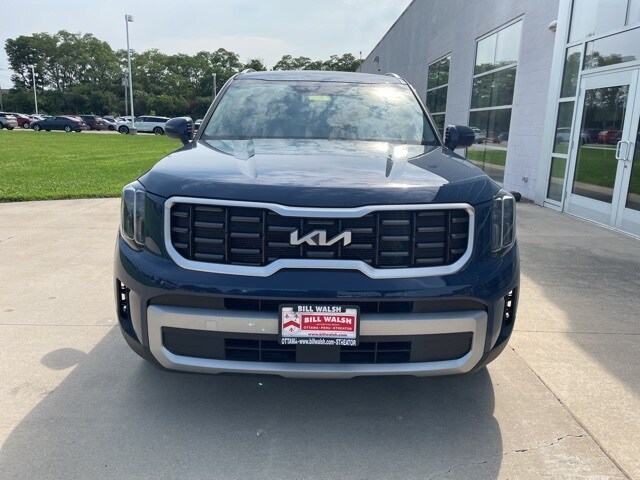 2023 Kia Telluride S photo 2