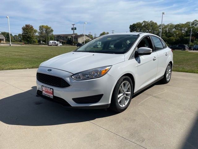Used 2017 Ford Focus SE with VIN 1FADP3F29HL237786 for sale in Ottawa, IL