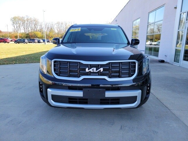 2024 Kia Telluride S photo 2