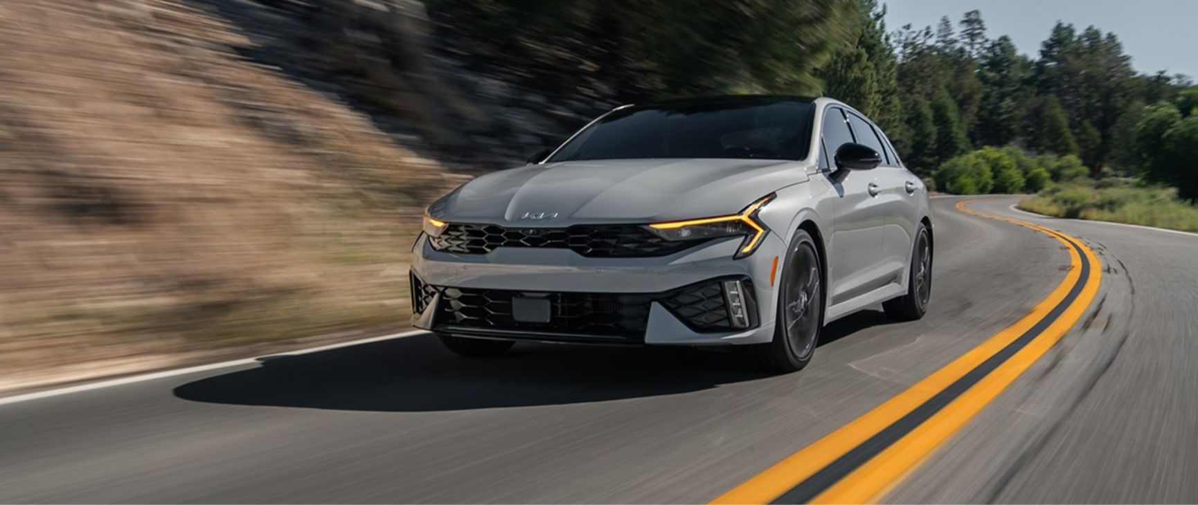 2025 Kia K5 vs 2025 Honda Accord: Efficiency Showdown thumbnail