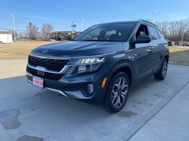 Used 2021 Kia Seltos SX with VIN KNDETCA2XM7107651 for sale in Ottawa, IL