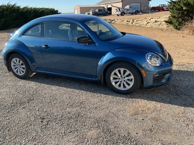 2017 Volkswagen Beetle S