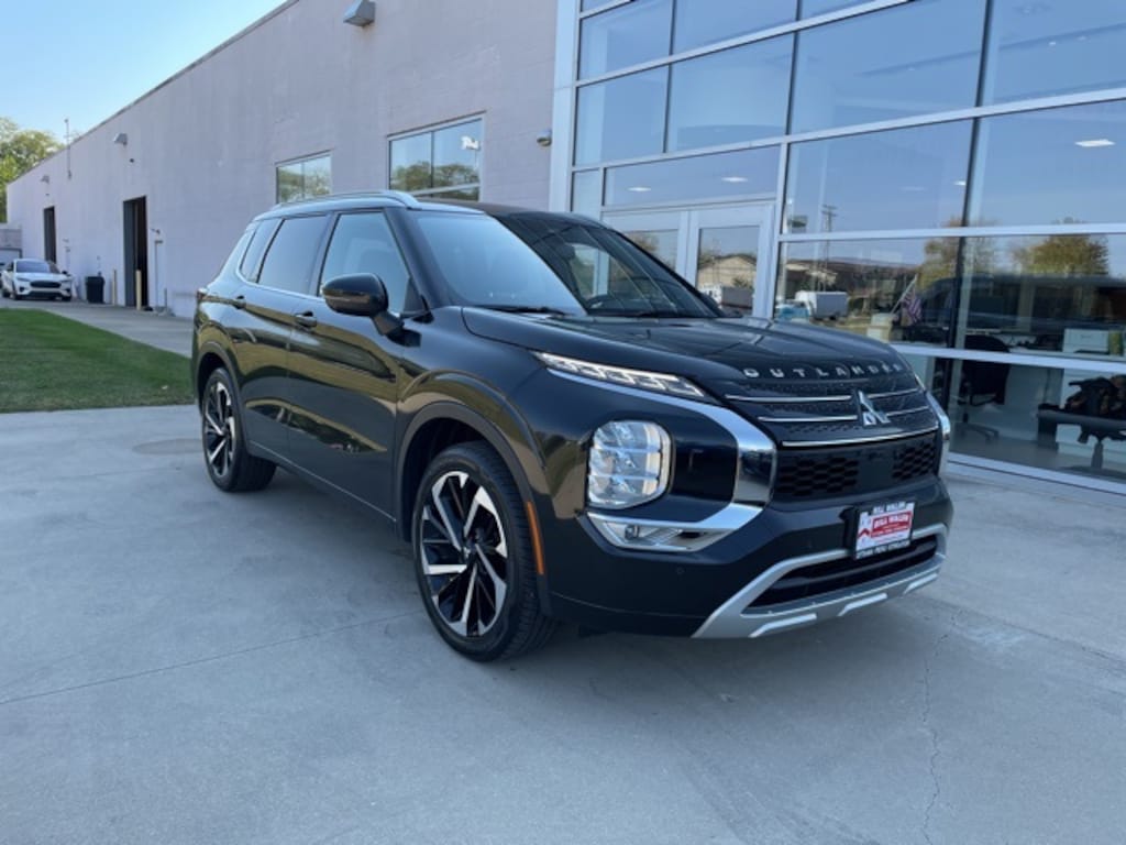 Used 2022 Mitsubishi Outlander SEL CUV