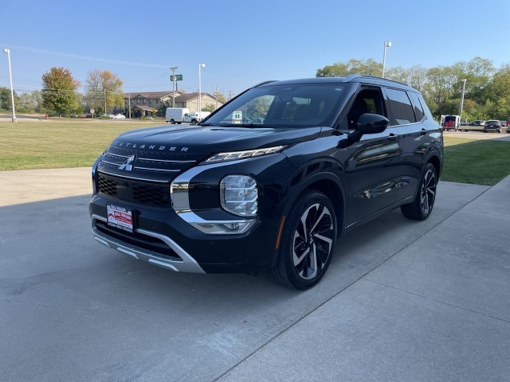 Used 2022 Mitsubishi Outlander SEL CUV