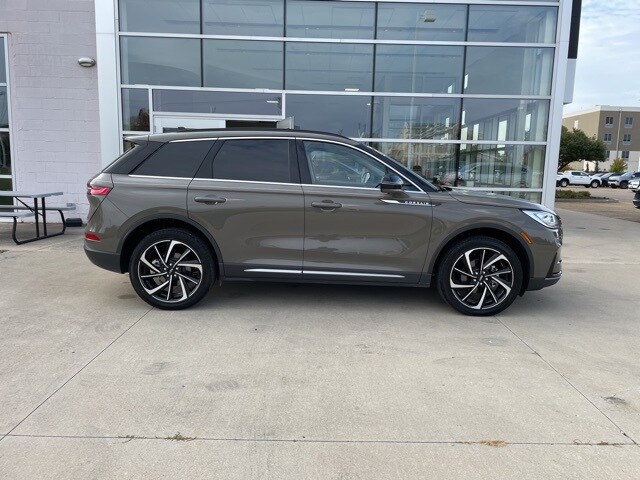 2025 Lincoln Corsair Reserve photo 4