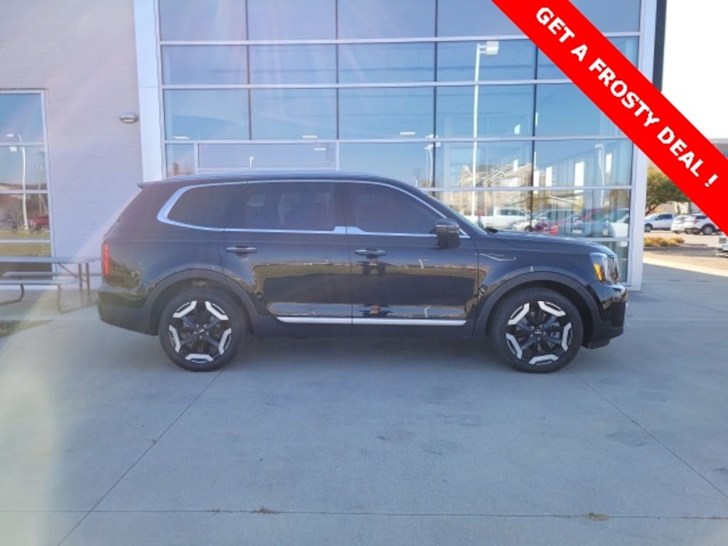 Used 2024 Kia Telluride S SUV