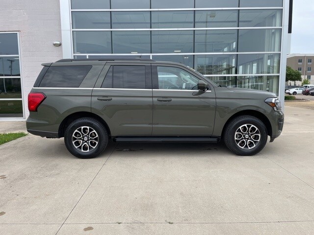 2024 Ford Expedition XLT photo 4