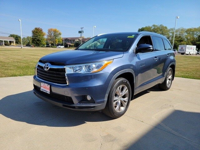 2014 Toyota Highlander XLE photo 2