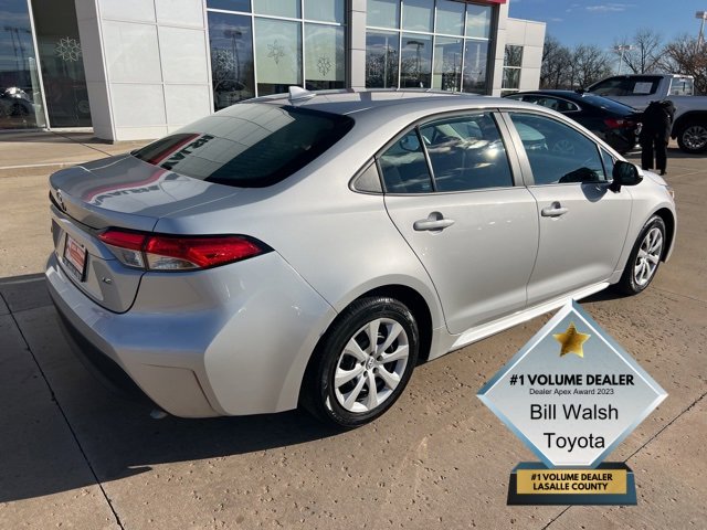 2024 Toyota Corolla LE photo 3