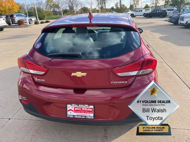 2019 Chevrolet Cruze Premier photo 4