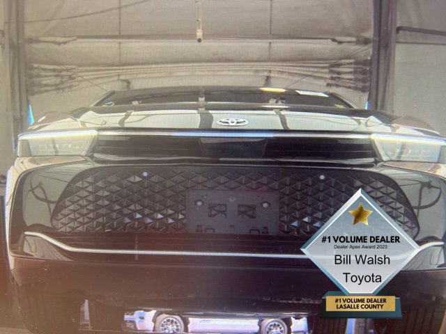 2025 Toyota Crown Platinum photo 3