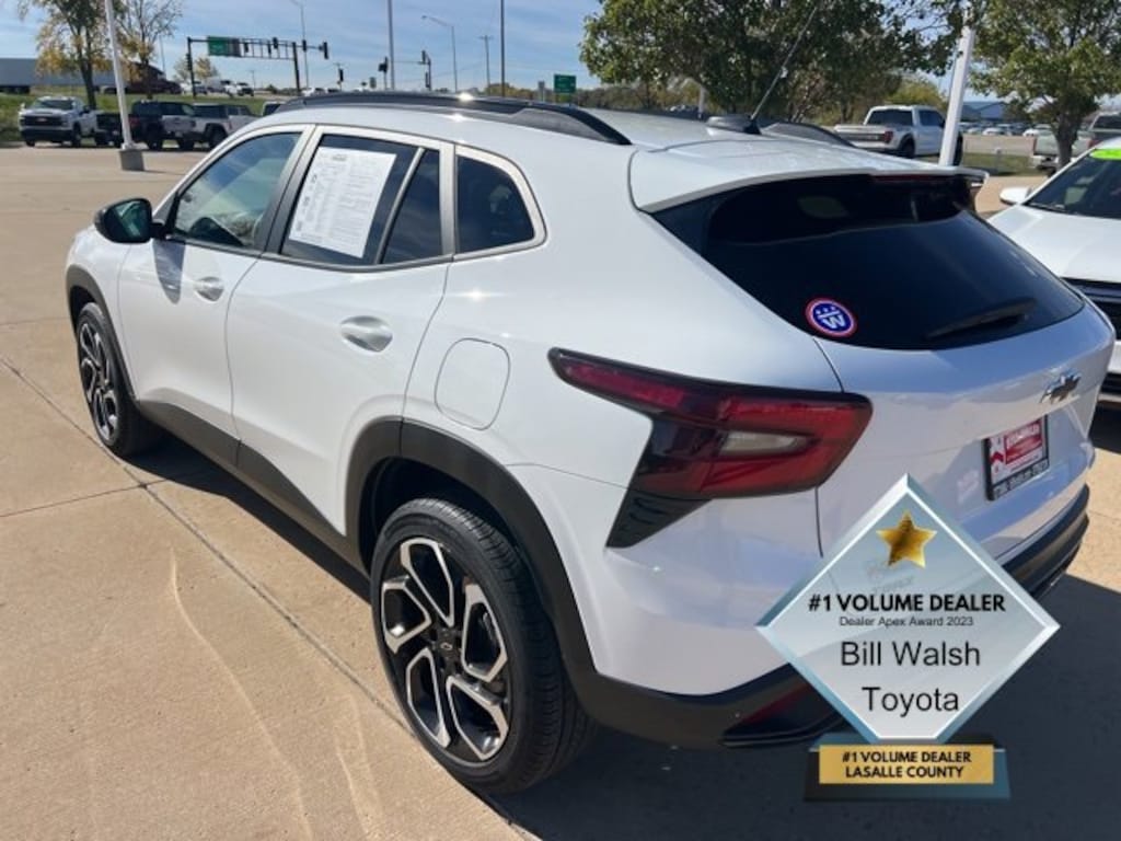 Used 2024 Chevrolet Trax 2RS SUV