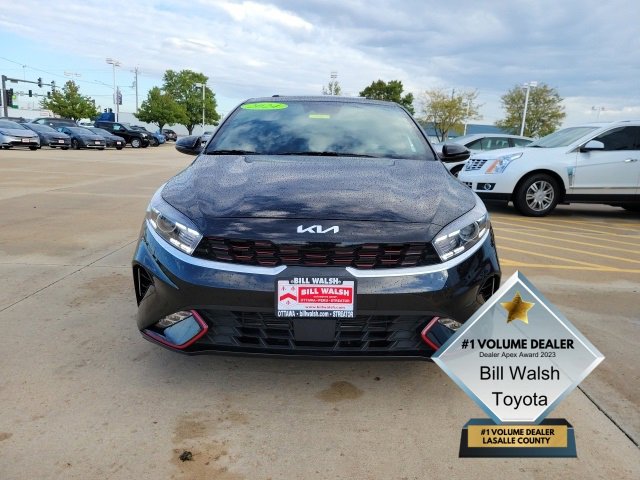 2024 Kia Forte GT-Line photo 4