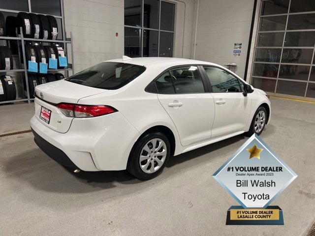 2024 Toyota Corolla LE photo 3