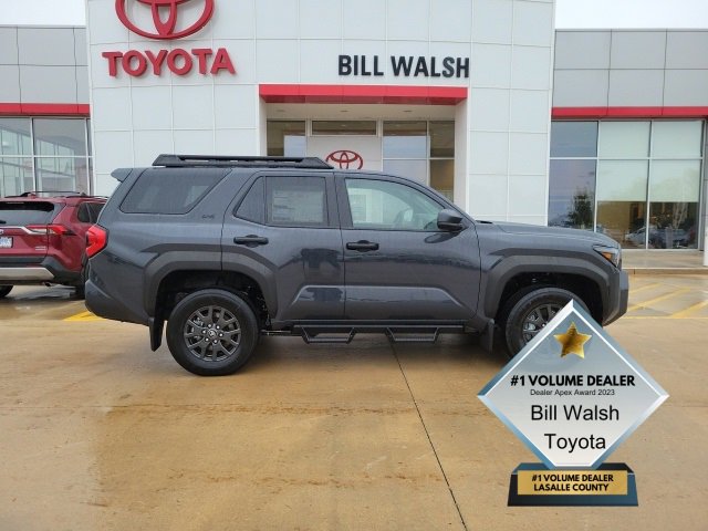 2025 Toyota 4Runner 4WD SR5 photo 4