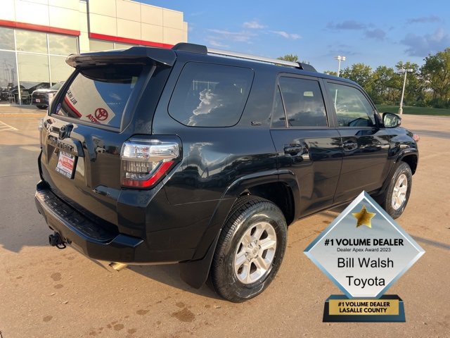 2022 Toyota 4Runner SR5 Premium photo 4